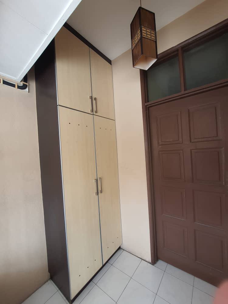 Freehold Non Bumi Lot Town House Jalan Sg Rinching - photo 8