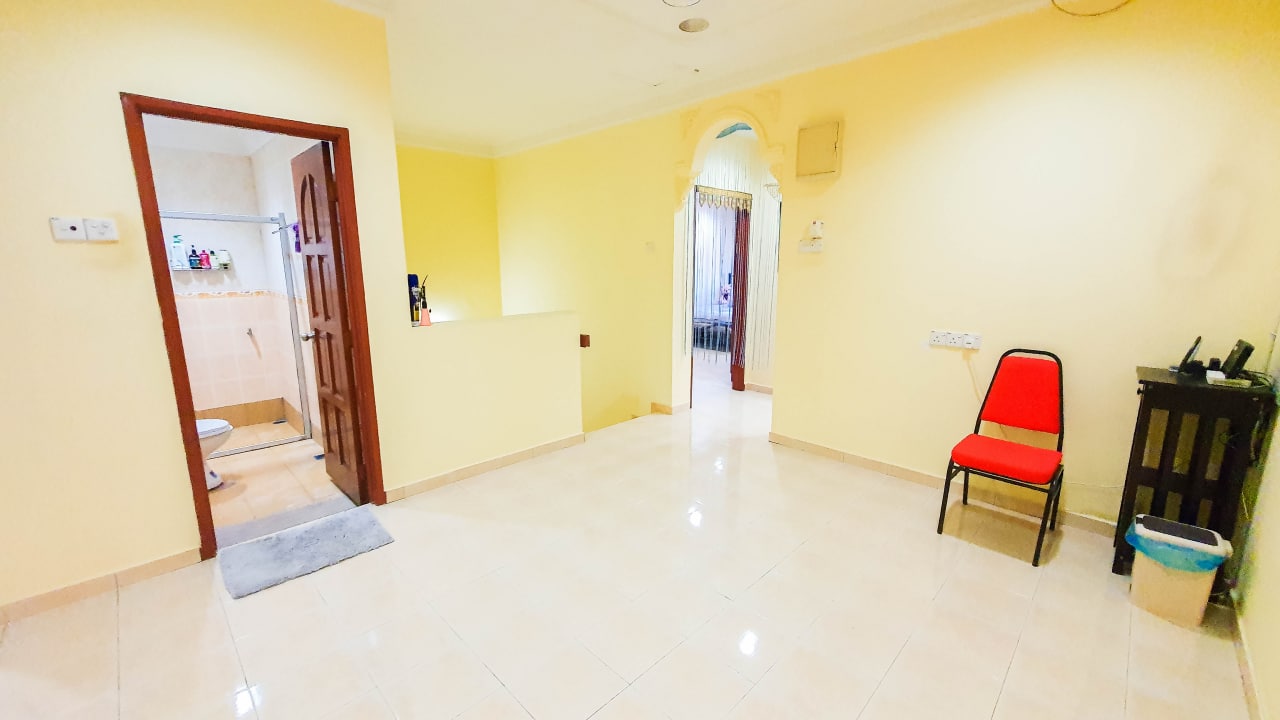 Renovated an extended 2 Storey Putra Bahagia Putra - photo 4