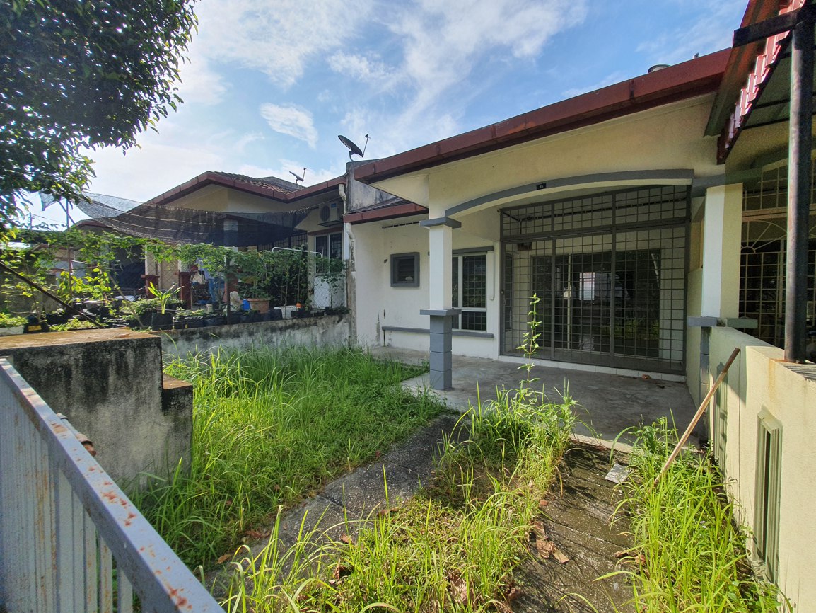 Leasehold Single Storey Jalan LEP Lestari Putra - photo 3
