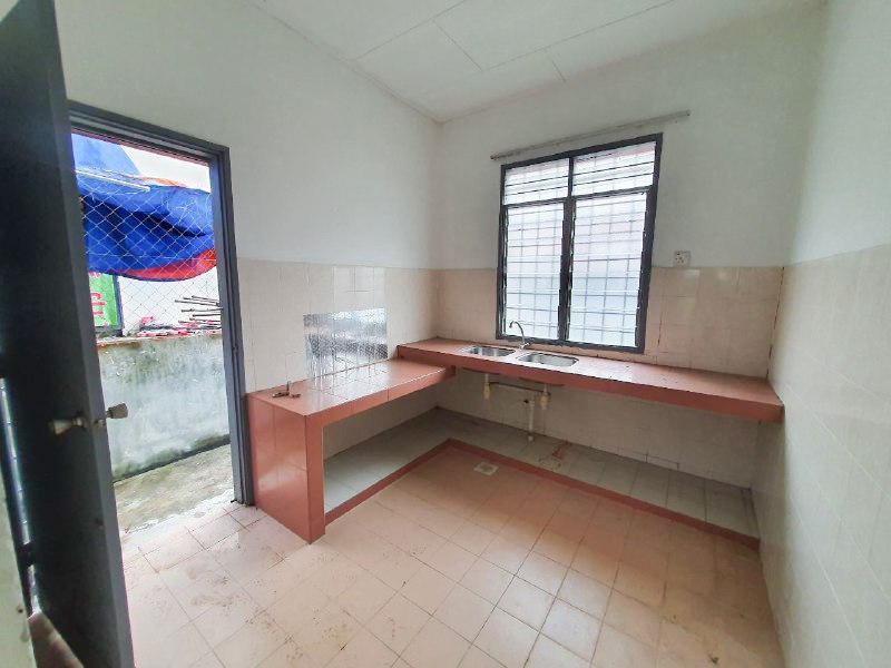 Leasehold Single Storey Jalan LEP Lestari Putra - photo 7