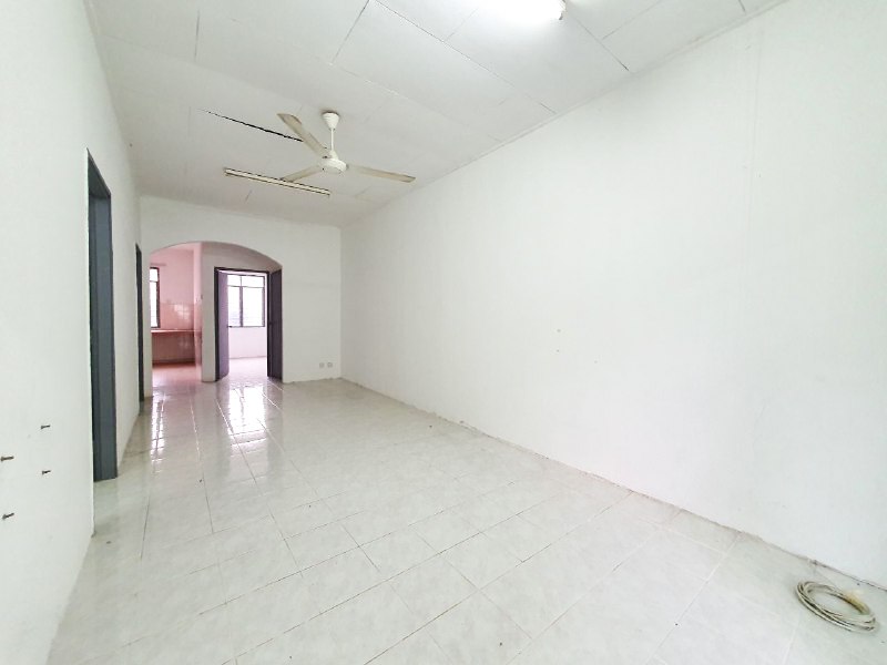 Leasehold Single Storey Jalan LEP Lestari Putra - photo 10
