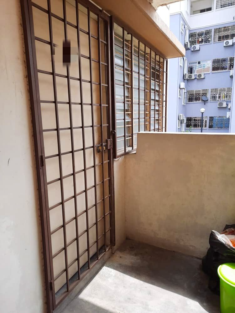 Freehold CORNER UNIT Sri Jati Apartment 650 sqft - photo 2