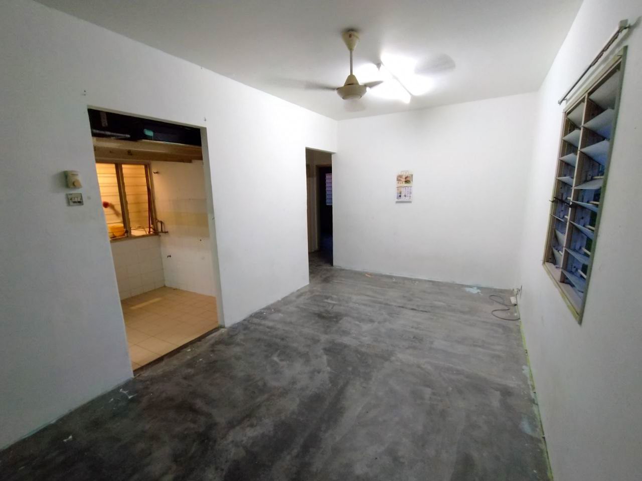 Freehold CORNER UNIT Sri Jati Apartment 650 sqft - photo 5