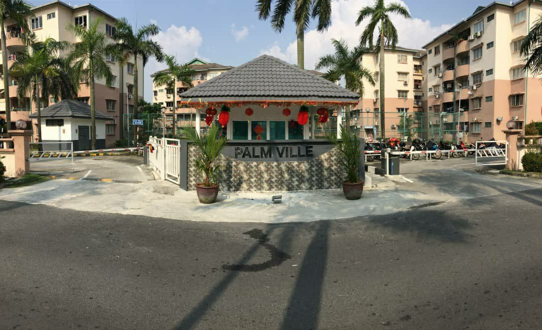 LVL 3 Leasehold  Palm Ville Apartment 1050 sqft