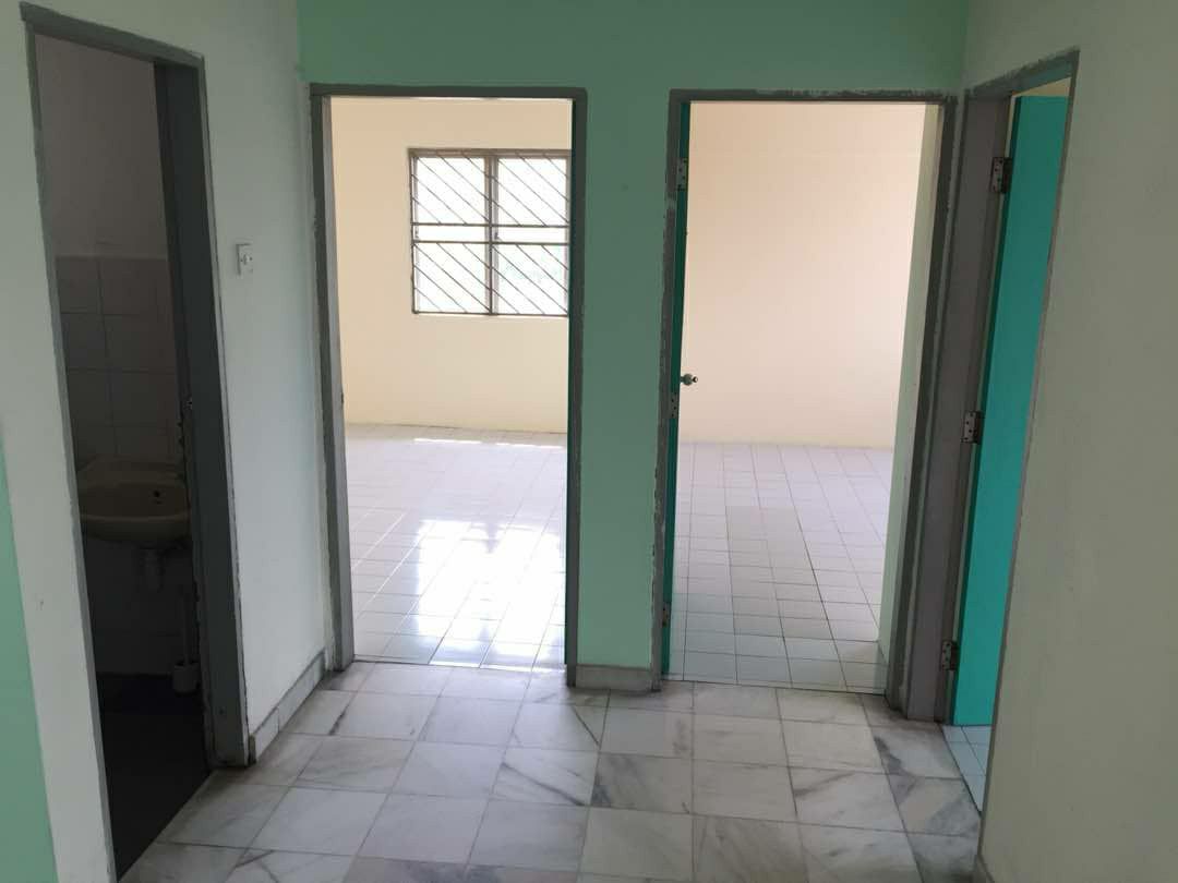 LVL 3 Leasehold  Palm Ville Apartment 1050 sqft - photo 3