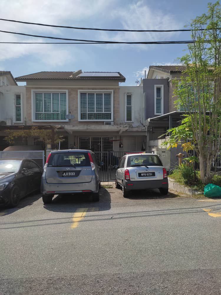 Leasehold Non Bumi Lot DOUBLE STOREY FOR SALE IN