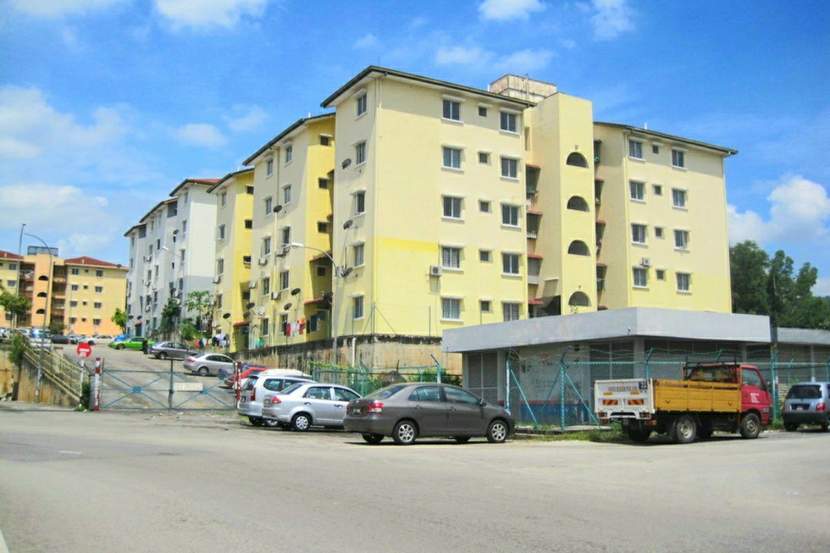 Non bumi GROUND FLOOR SRI EHSAN APARTMENT 861 sqft