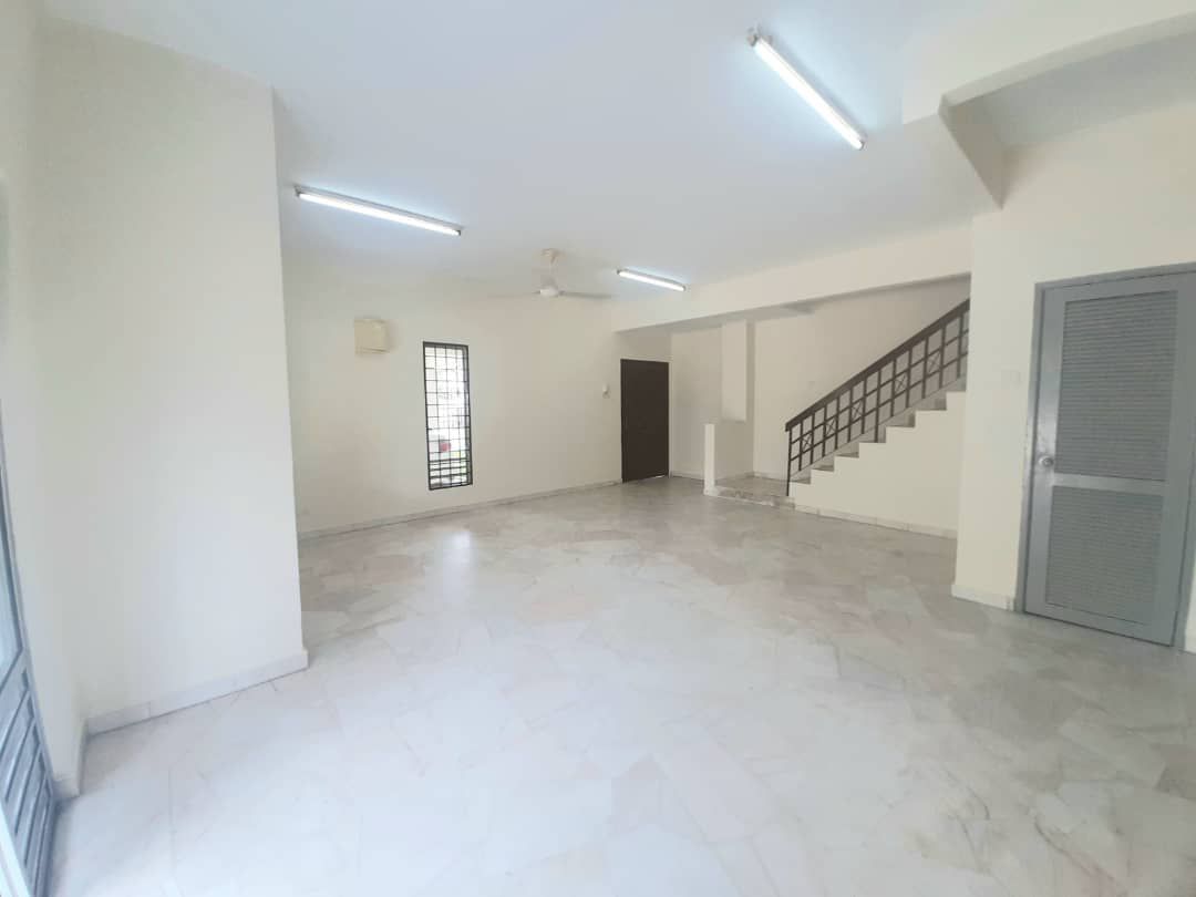 DOUBLE STOREY CORNER LOT JALAN PINGGIRAN USJ 1 19 - photo 7