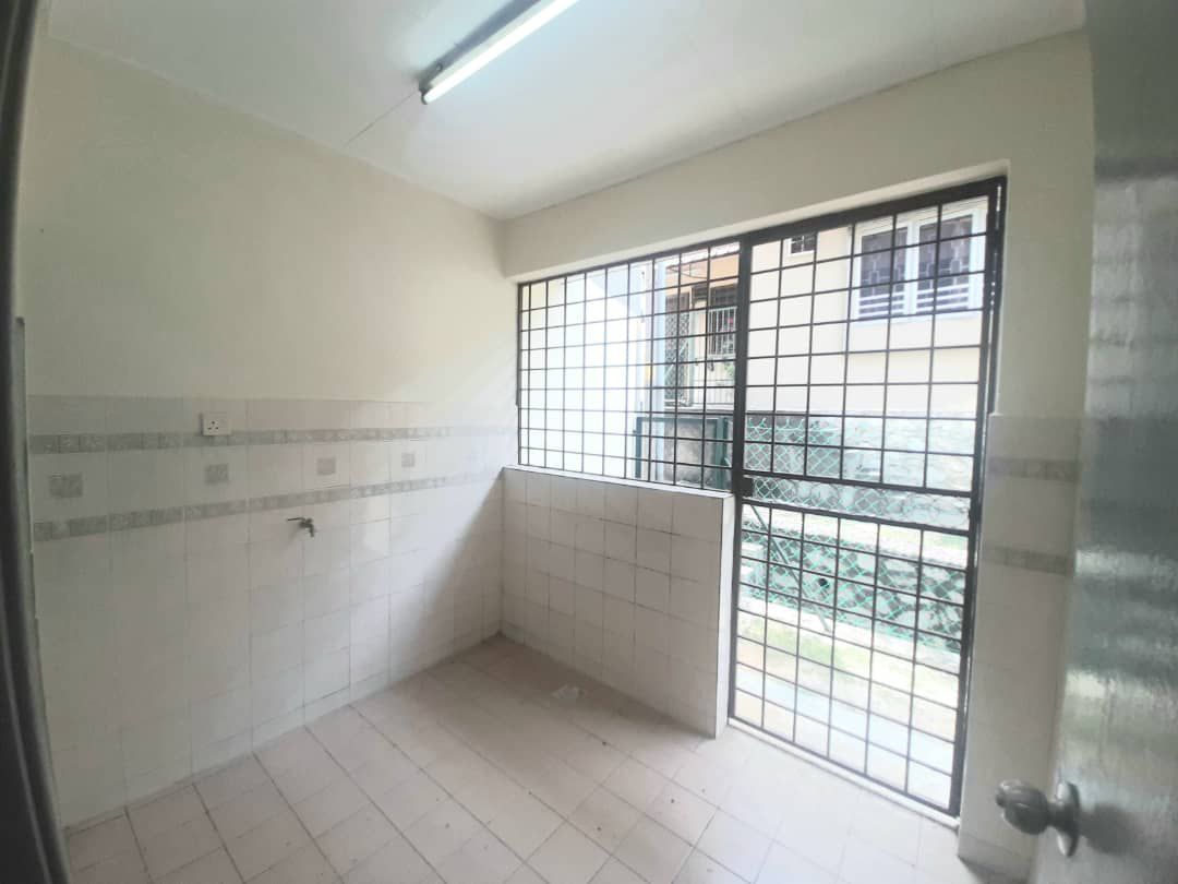 DOUBLE STOREY CORNER LOT JALAN PINGGIRAN USJ 1 19 - photo 9