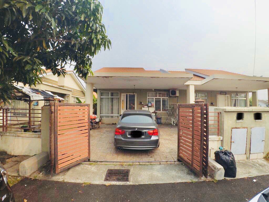 Leasehold Renovated Fully Furnished 1 STY SEMI-D