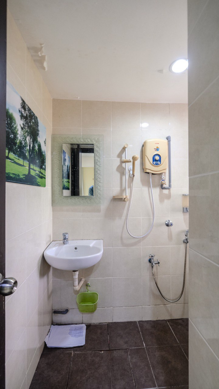 Freehold 2 Sty Corner House Taman Bukit Serdang - photo 5