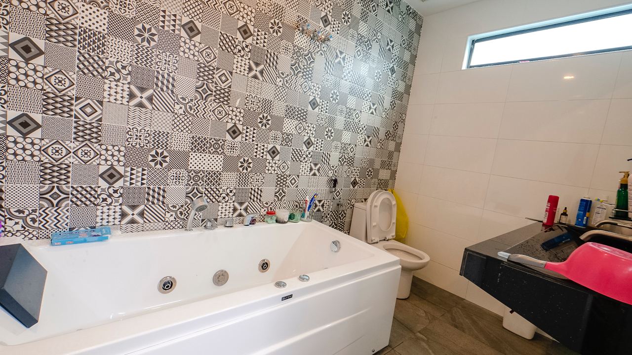 Freehold 2 Sty Newly Fully Reno Semi-D  Citrina - photo 11