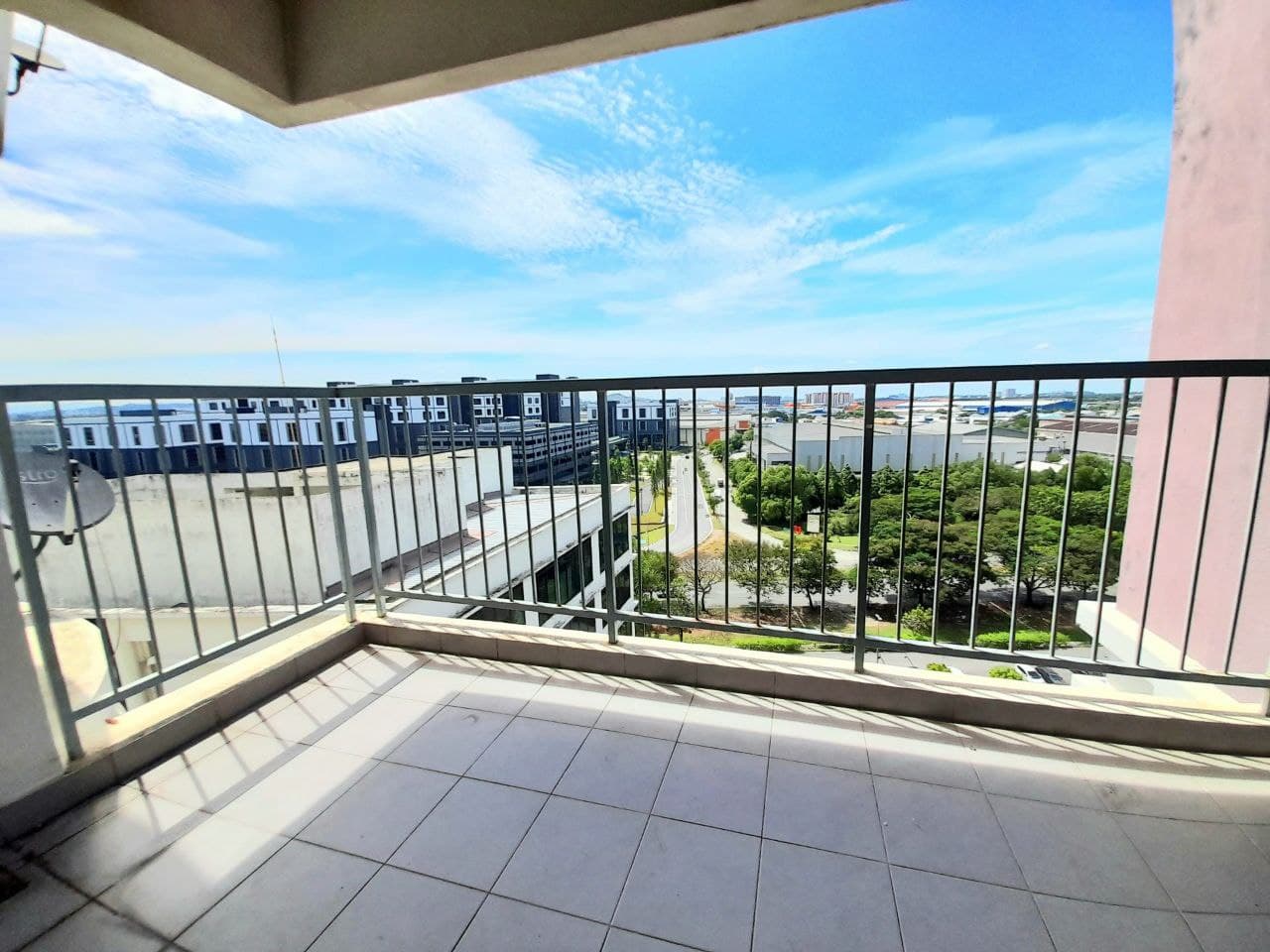 Suri Puteri Service Apart Strata Sek20 Shah Alam - photo 10