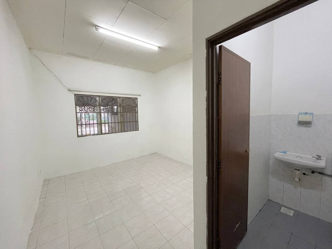 FACING OPEN Single Storey Tmn Meru Aman Jln Jabar - photo 7