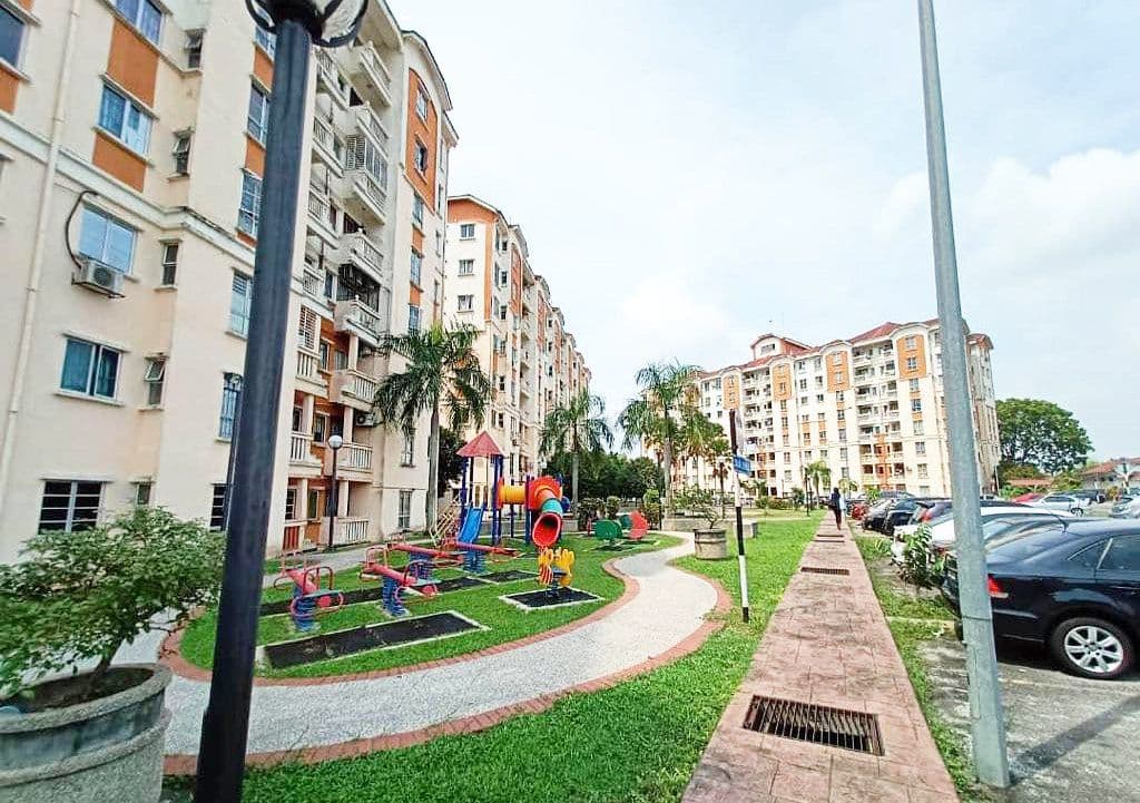LEVEL3 Apartment Danaumas  815sqft Sek7 SHAH ALAM
