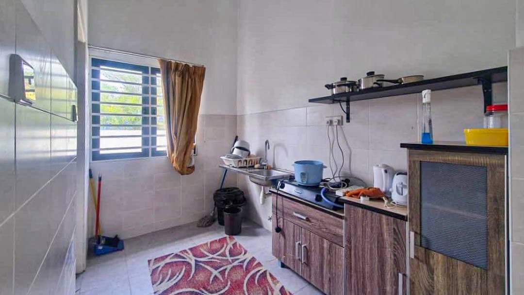 Leasehold  2 Storey Semi D Cahaya Alam Seksyen U12 - photo 4