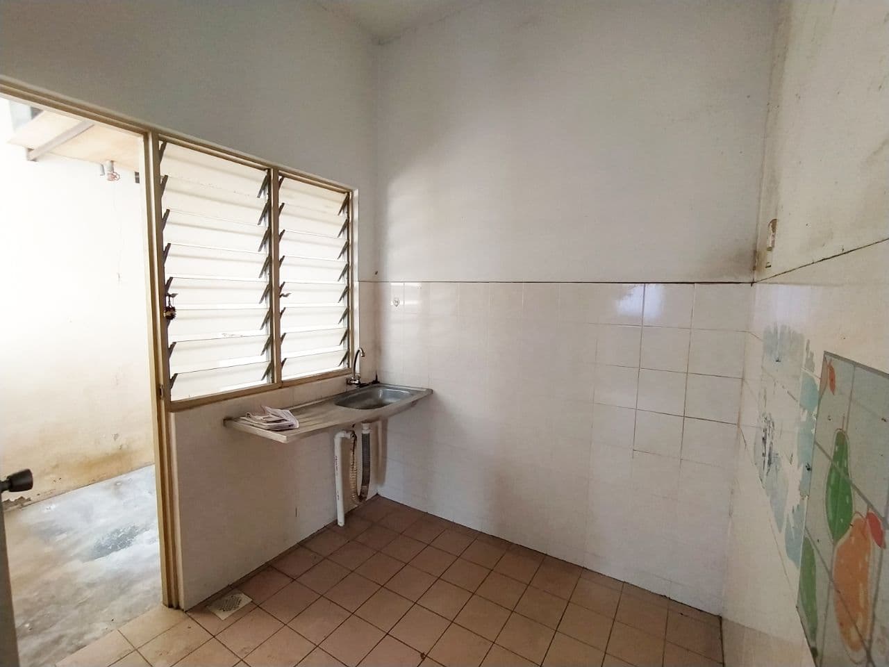 Non Bumi Level 4 PUCHONG UTAMA COURT 2 APARTMENT - photo 9