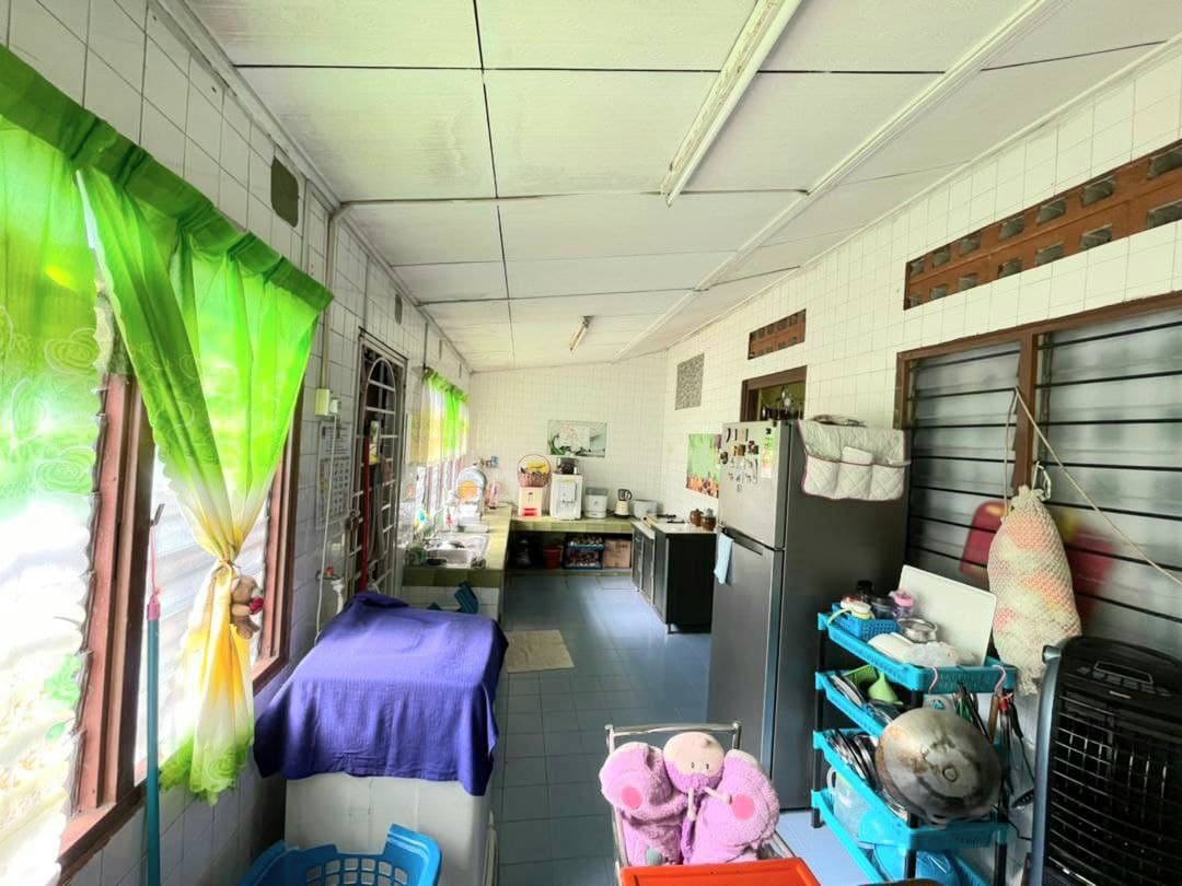 Non Bumi Lot  Single Storey Renovated  Kepong Baru - photo 4