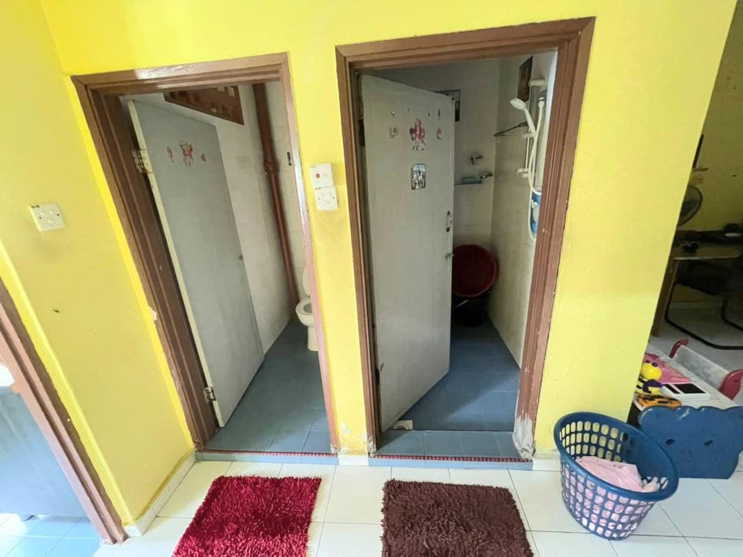 Non Bumi Lot  Single Storey Renovated  Kepong Baru - photo 9