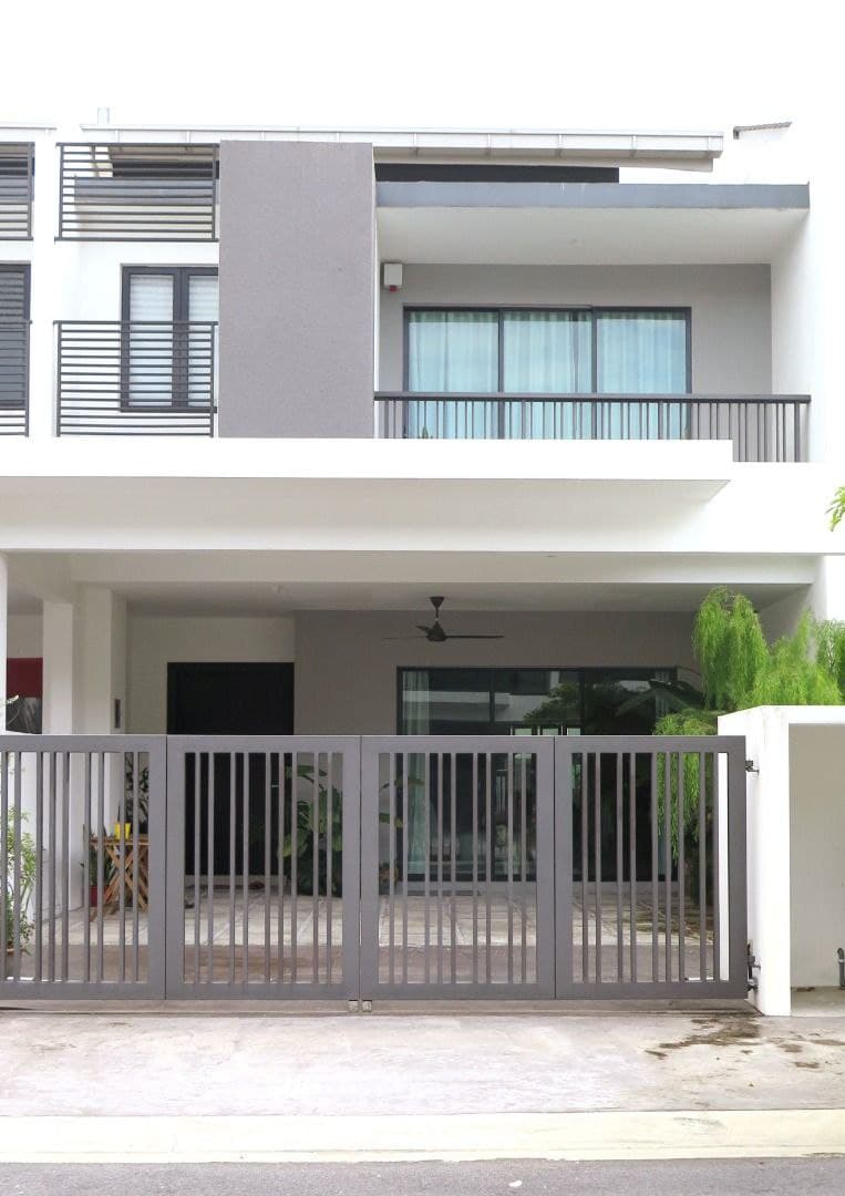Non Bumi 2 Sty Superlink Fully Renovated 16 Sierra