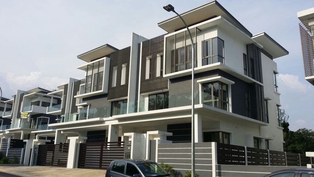Non Bumi 3 Storey Semi D Freehold Bukit Serdang - photo 1