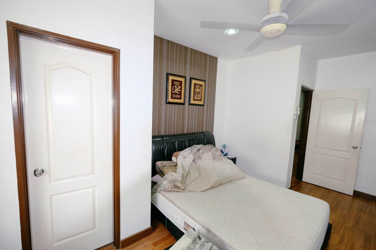 Freehold 3 Storey Link House Jalan Sentosa - photo 7