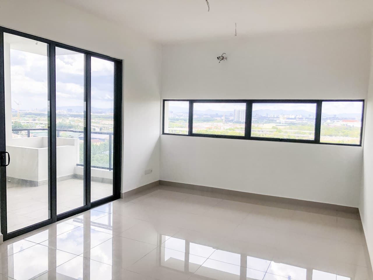 CONDOMINIUM THE ARMANNA KEMUNING PRIMA SEKSYEN 32 - photo 4