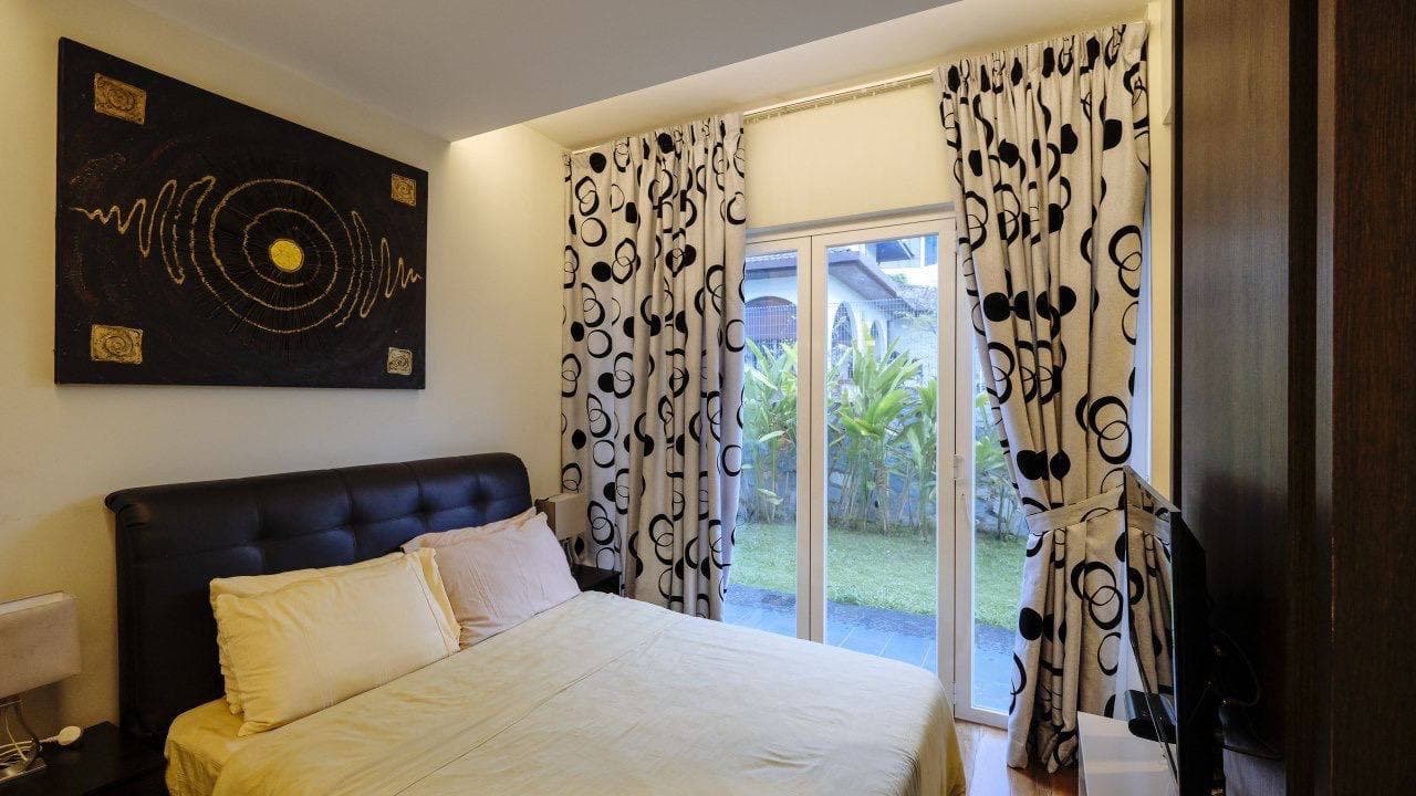 BUNGALOW SHAH ALAM JALAN ISTANA SEKSYEN 12 - photo 5