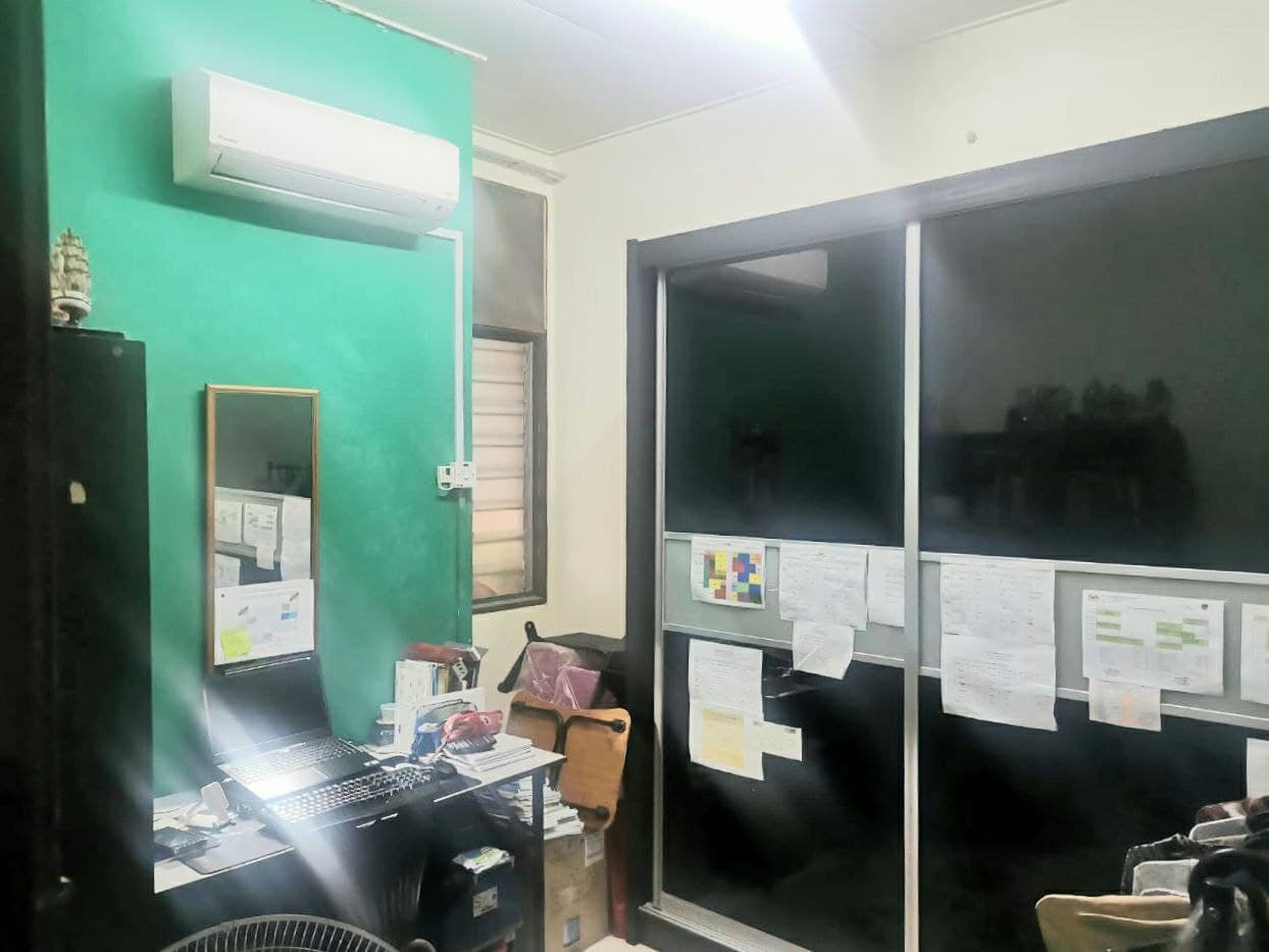 Single Storey  Taman Dato Demang Seri Kembang - photo 6