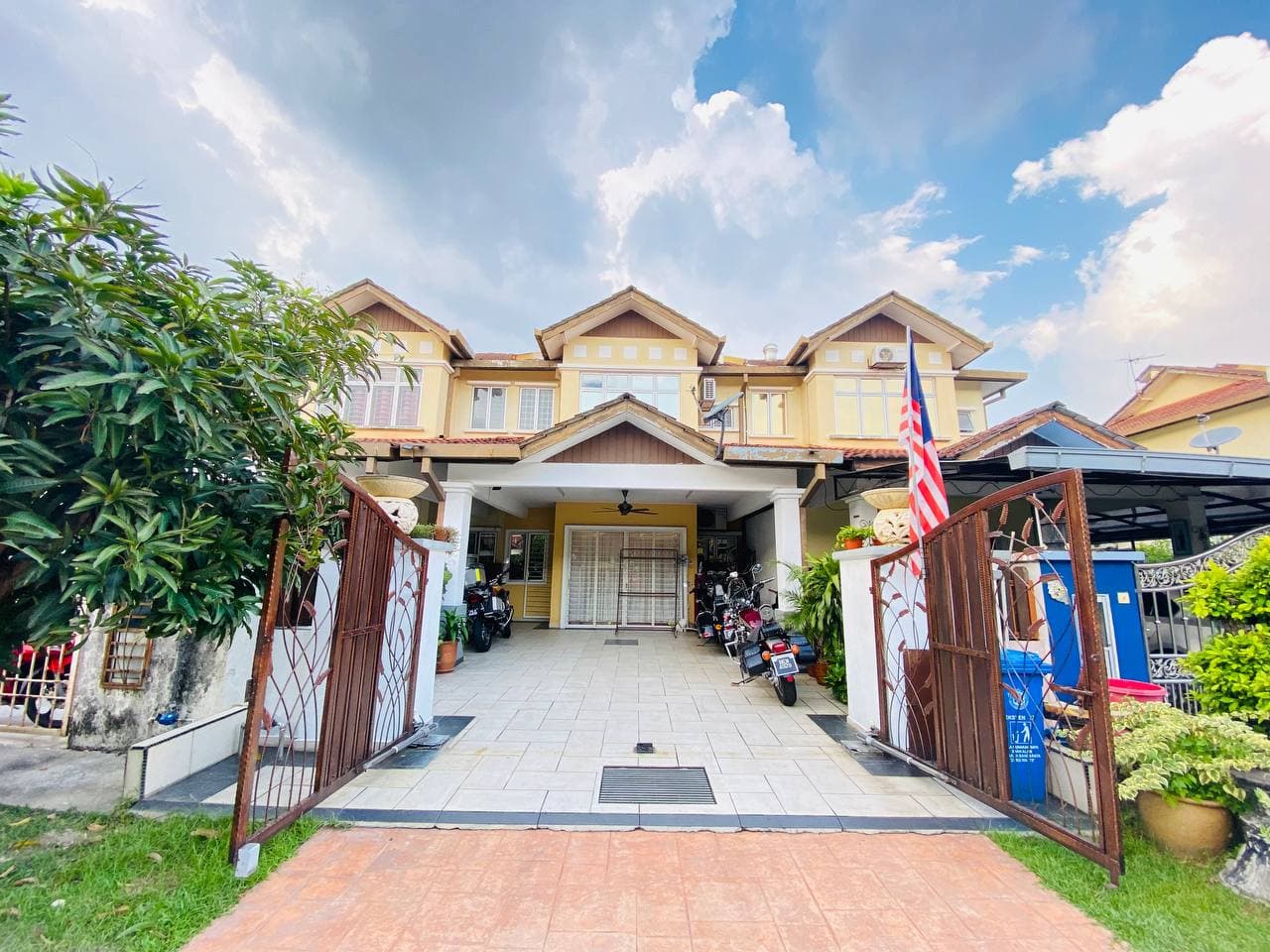 Leasehold Renovated Double Sty Sek 23 Shah alam