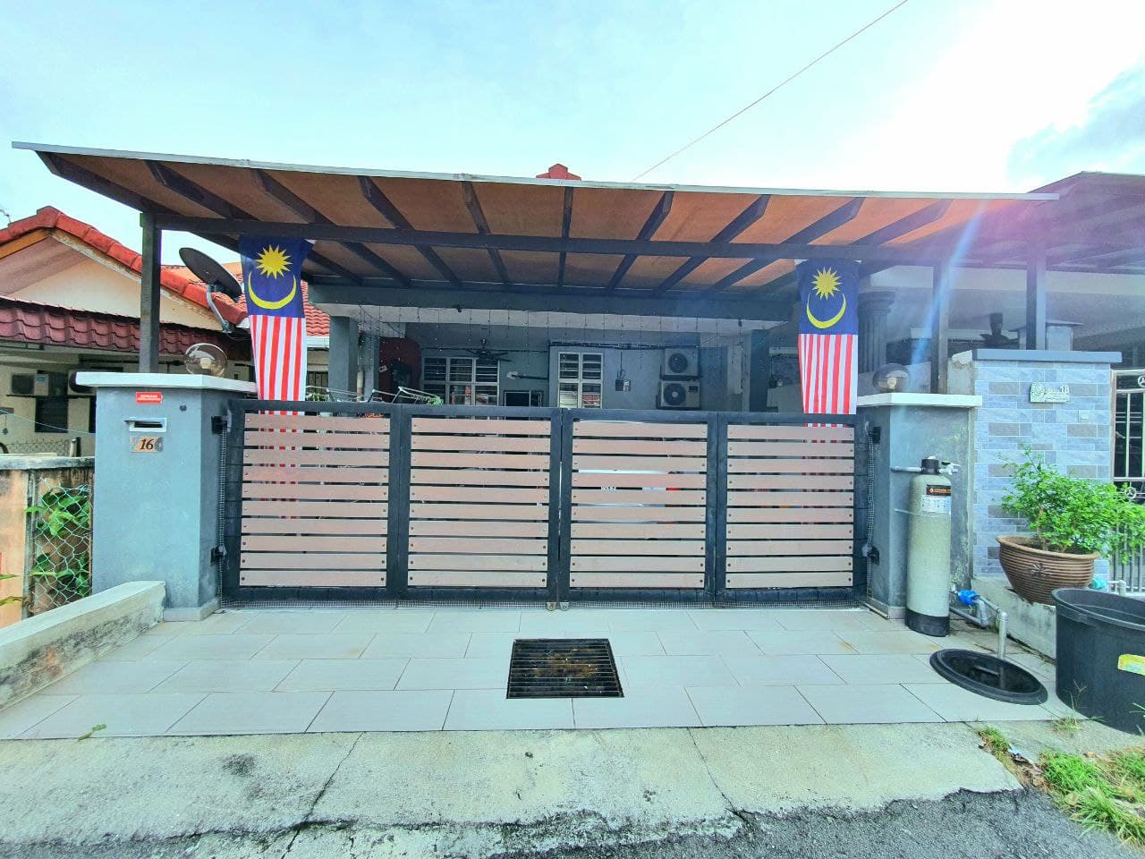 Renovated 1 Sty Taman Dato Demang Seri Kembangan