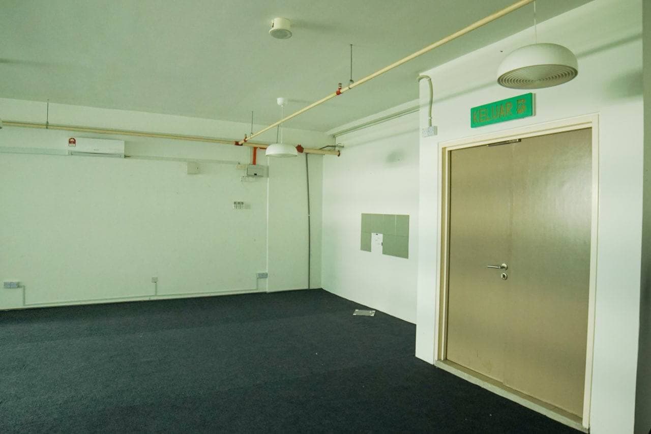 ONE SOUTH STREET MALL OFFICE TAMAN SERDANG PERDANA - photo 3