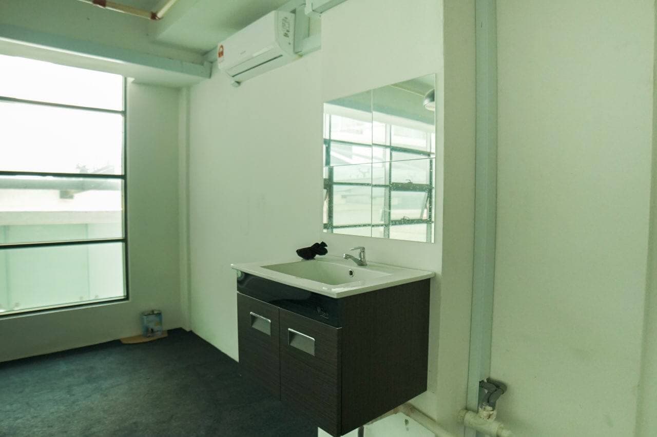 ONE SOUTH STREET MALL OFFICE TAMAN SERDANG PERDANA - photo 4