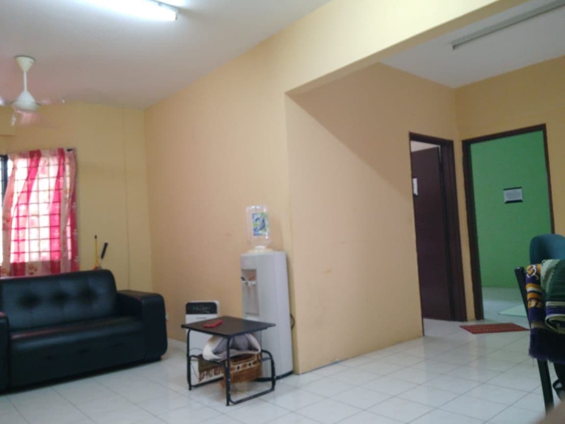 END UNIT PANGSAPURI VISTA SERDANG TMN BKT SERDANG - photo 5