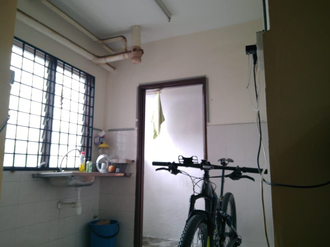 END UNIT PANGSAPURI VISTA SERDANG TMN BKT SERDANG - photo 10