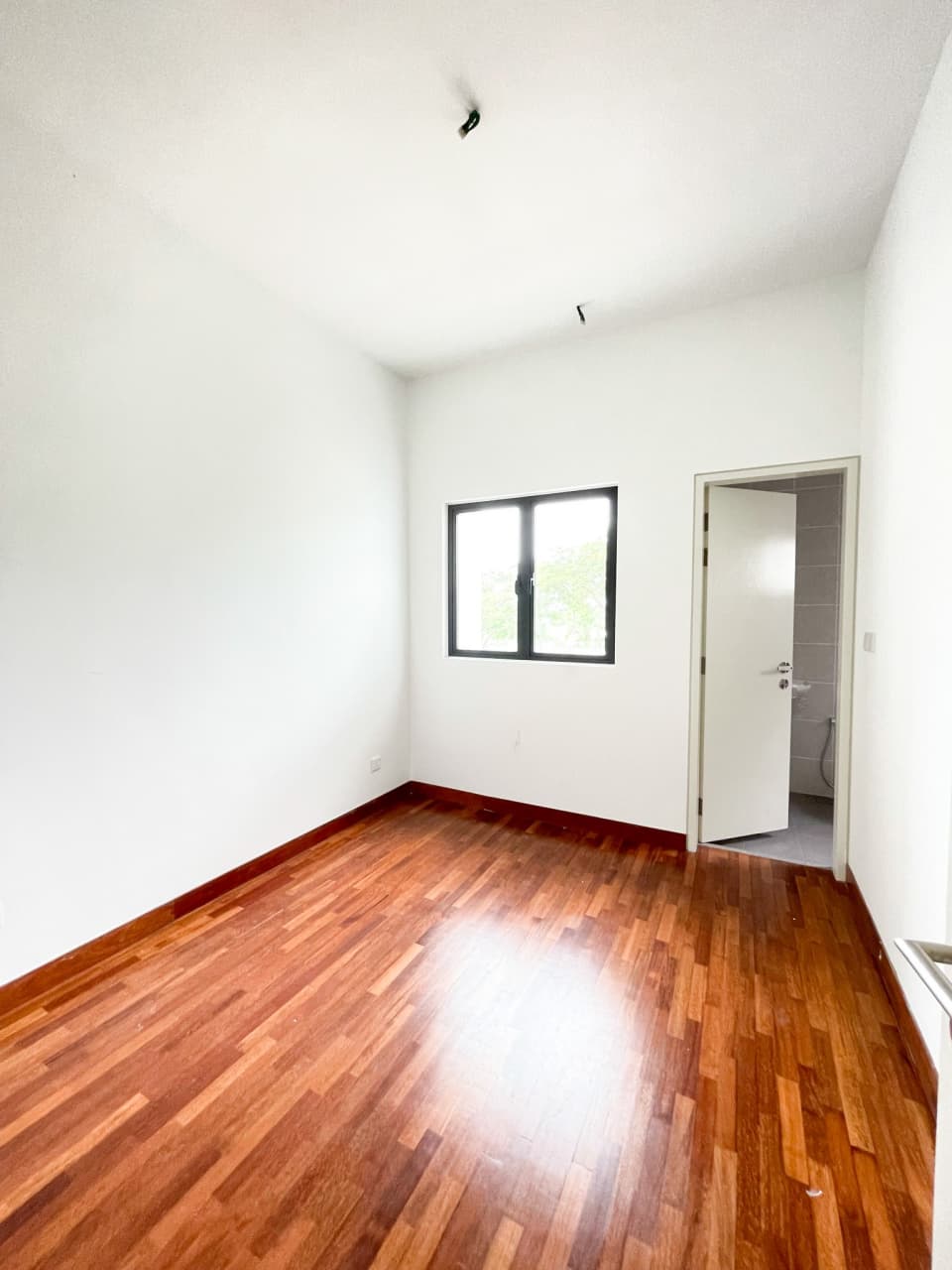 Freehold DOUBLE STOREY CLARINO ALAM IMPIAN, SEK 35 - photo 6