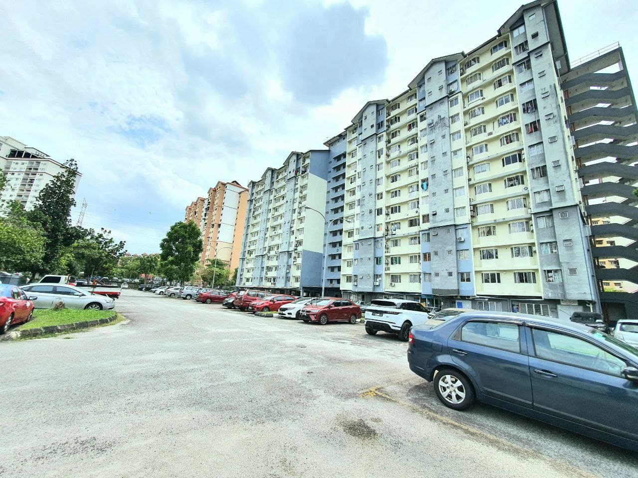 RUMAH CANTIK RENOVATED Lestari Apartment Bandar