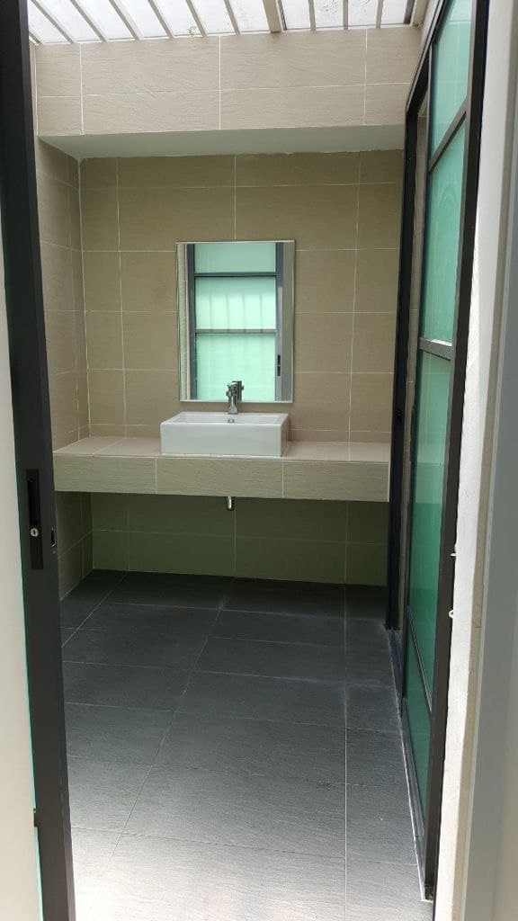 FACING OPEN DOUBLE STOREY LAMAN GLENMARIE PHASE 1 - photo 10