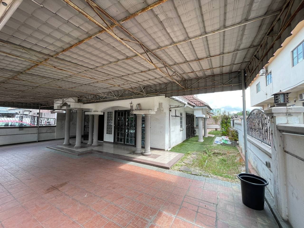 FACING OPEN Single Storey Semi D Taman Sri Andalas - photo 3