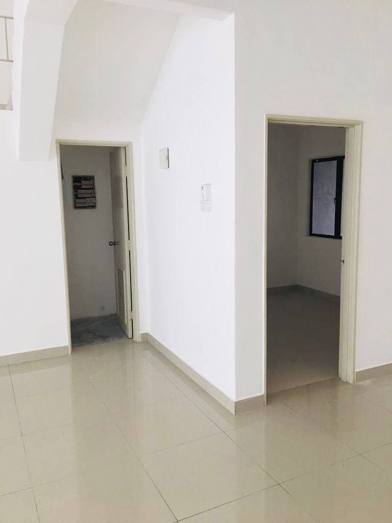 Non Bumi 2 Storey  Lake Side Residence Taman Metro - photo 11