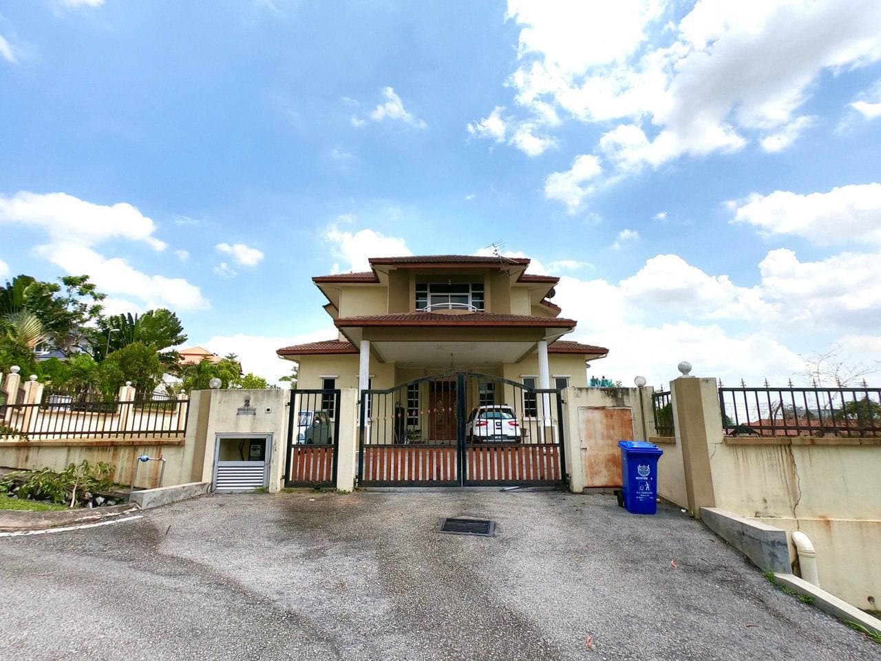 Double Storey Bungalow Seksyen 8 Shah Alam