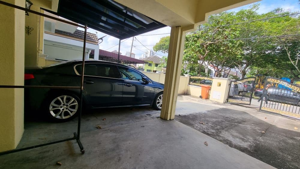 DOUBLE STOREY LINK HOUSE TAMAN SUBANG INDAH - photo 2
