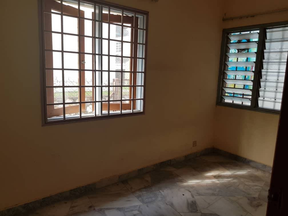Bumi Lot End Lot  Double Storey USJ 2 Subang Jaya - photo 4