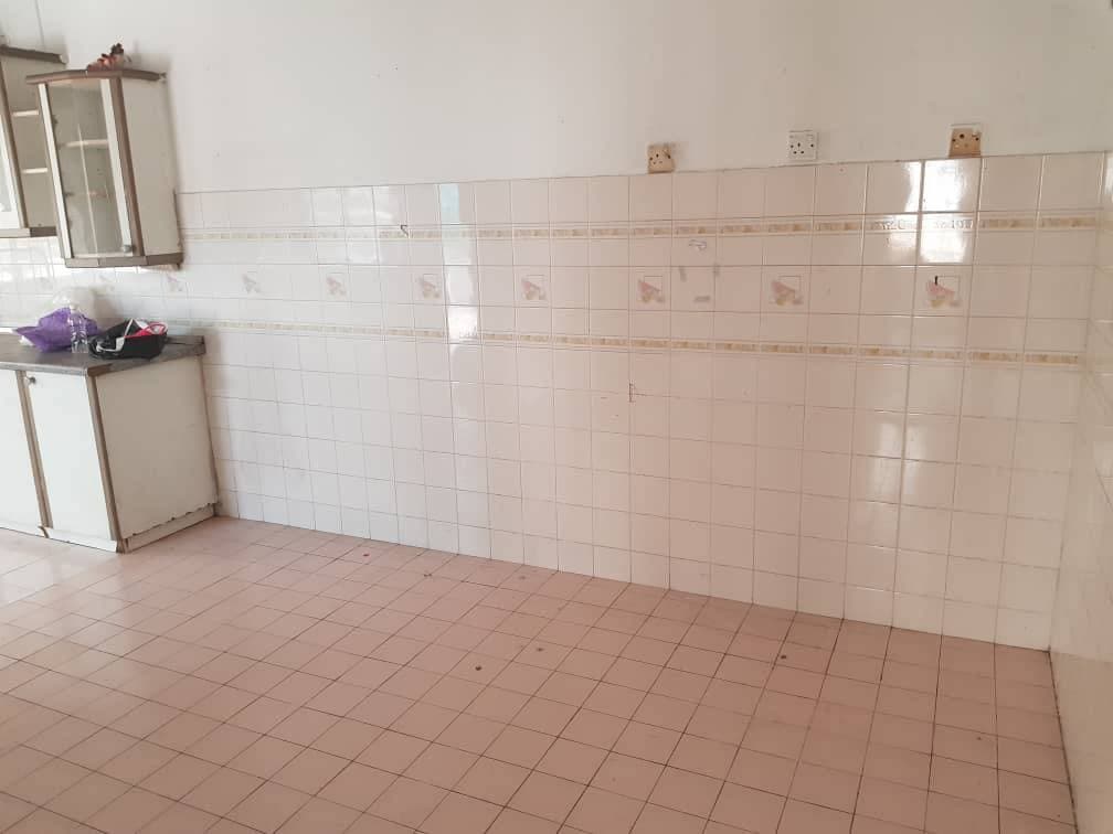 Bumi Lot End Lot  Double Storey USJ 2 Subang Jaya - photo 5
