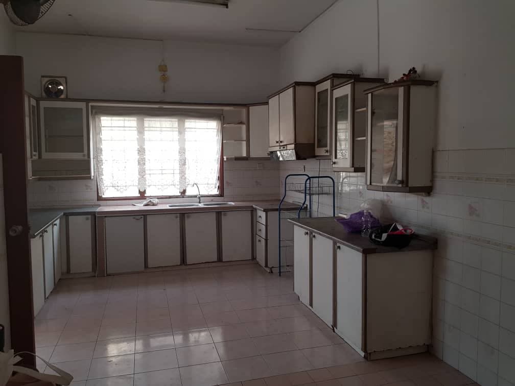 Bumi Lot End Lot  Double Storey USJ 2 Subang Jaya - photo 6
