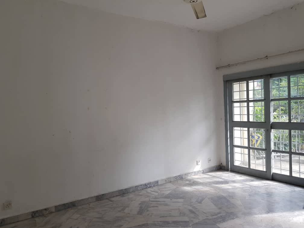 Bumi Lot End Lot  Double Storey USJ 2 Subang Jaya - photo 8