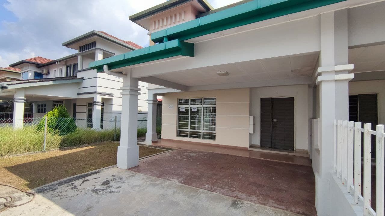 Double Storey Semi Detached Taman Kipark Puchong - photo 4