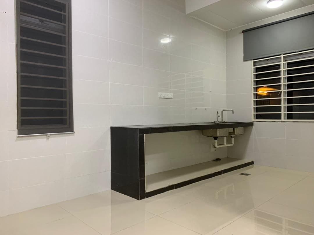 Double Storey Semi Detached Taman Kipark Puchong - photo 8