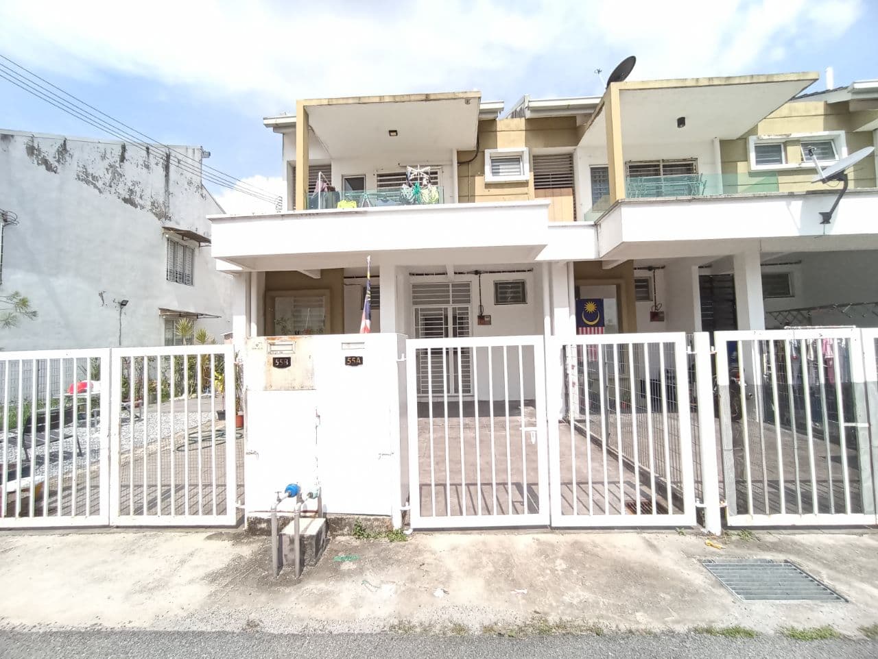BANDAR SAUJANA PUTRA JENJAROM