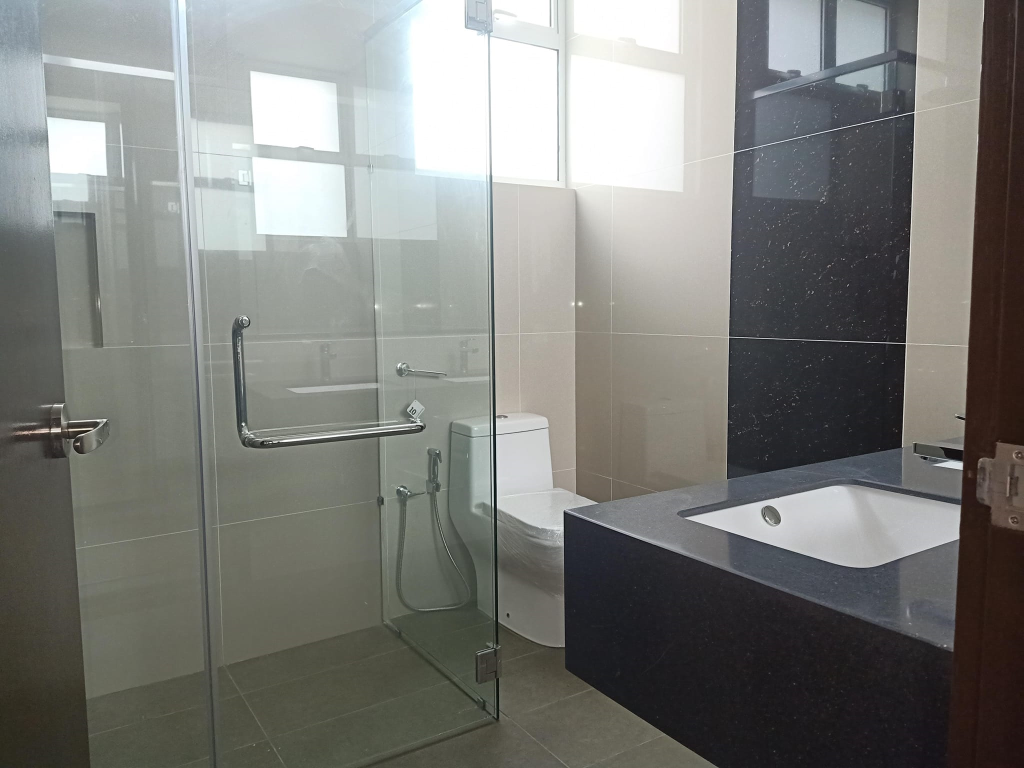 Brand New 3 Storey SemiD Taman Puncak Indah Ampang - photo 12